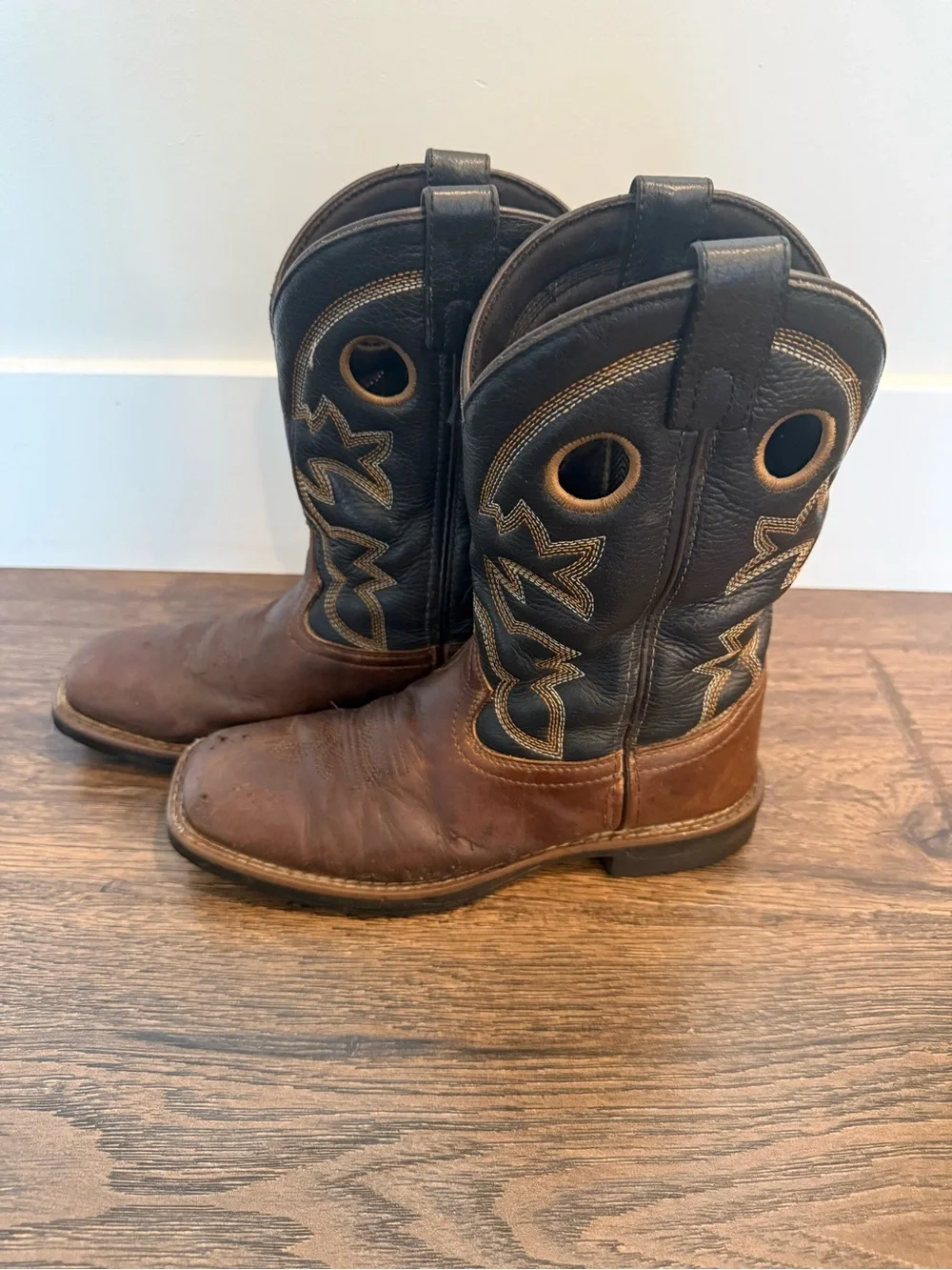 Big kid Cody James Brown Leather Western Pull-On Boots - Black Shaft